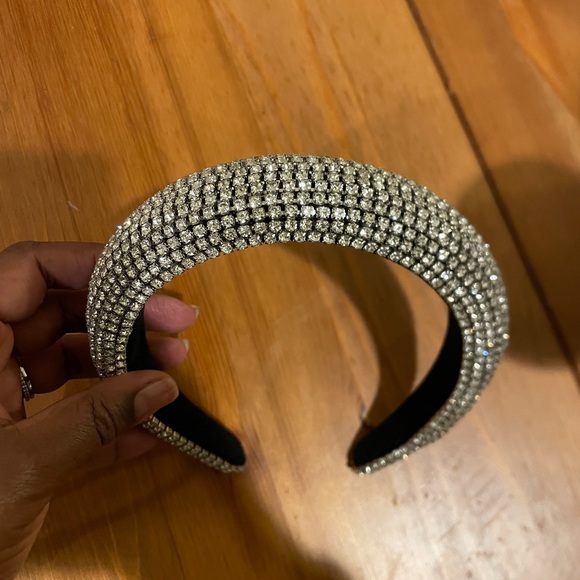 Rhinestone Crystal Headband - Picture 4 of 4